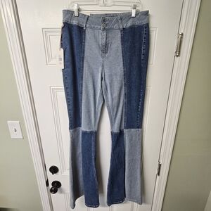Shyanne Color Block Mid Ruse Flair Jeans